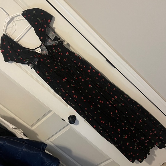 Ava & Viv Dresses & Skirts - Target Ava & Viv Black with Strawberry 🍓 Flutter Maxi Dress 2X like new
